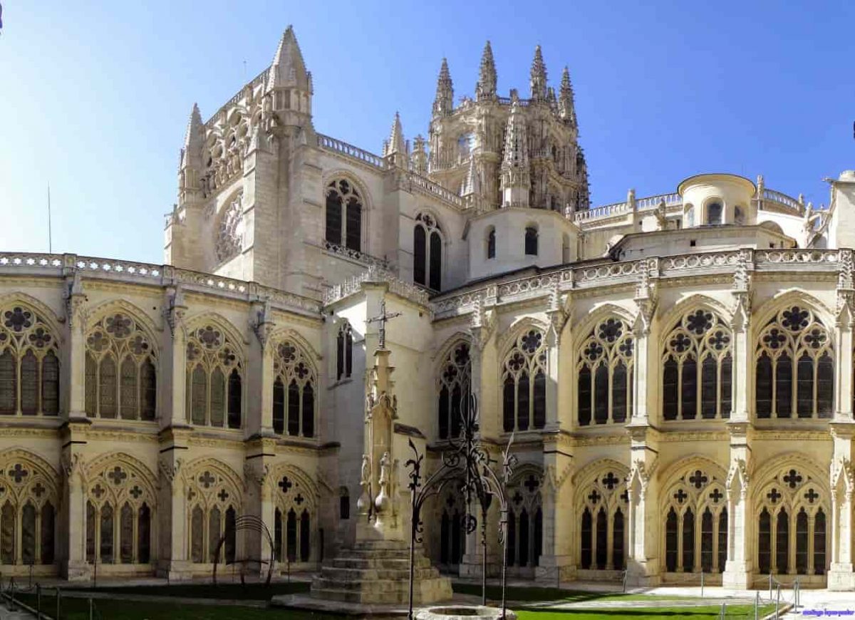 Arte gótico en la Edad Media (catedral de Burgos)
