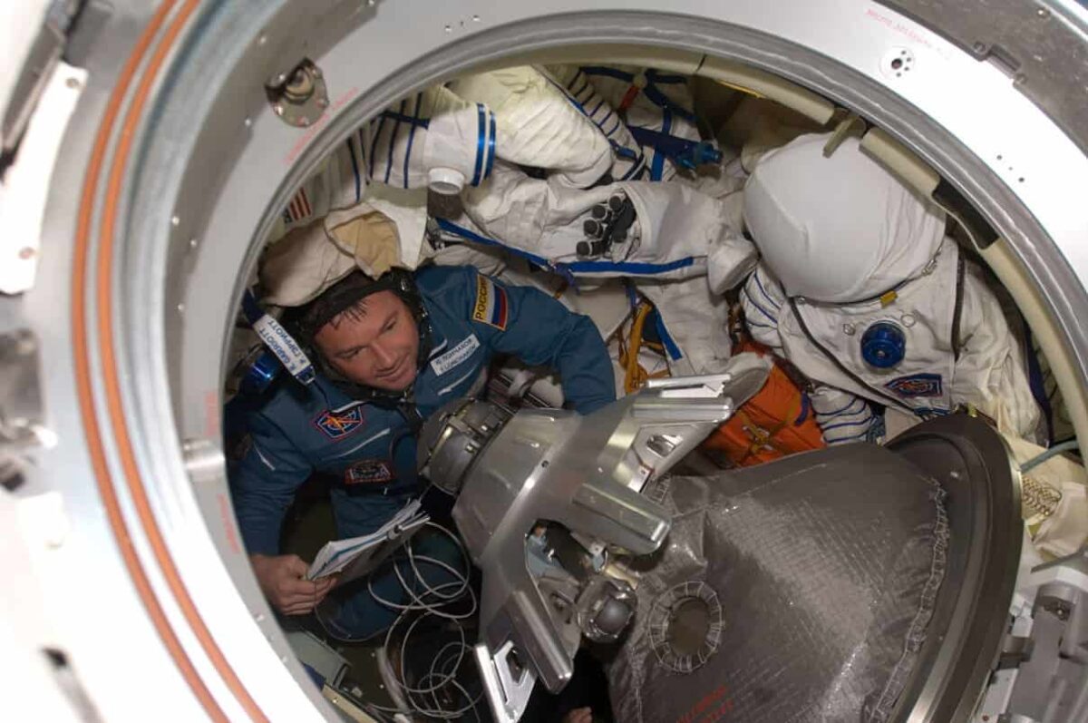 Carrera espacial, Yury Lonchakov